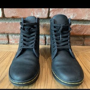 Dr. Martens Shoreditch Greasy women’s size 7 eu38